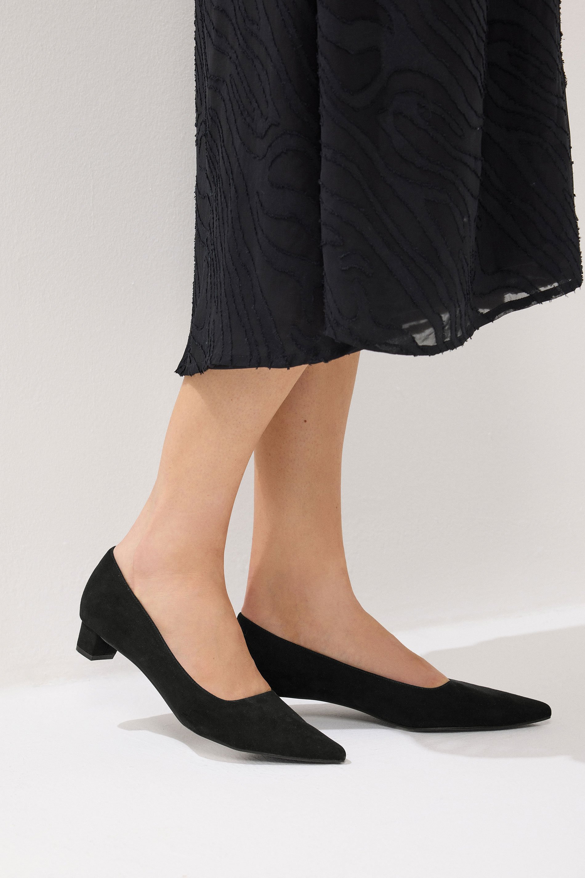 LTS Black Pointed Block Court Heel | Long Tall Sally 1