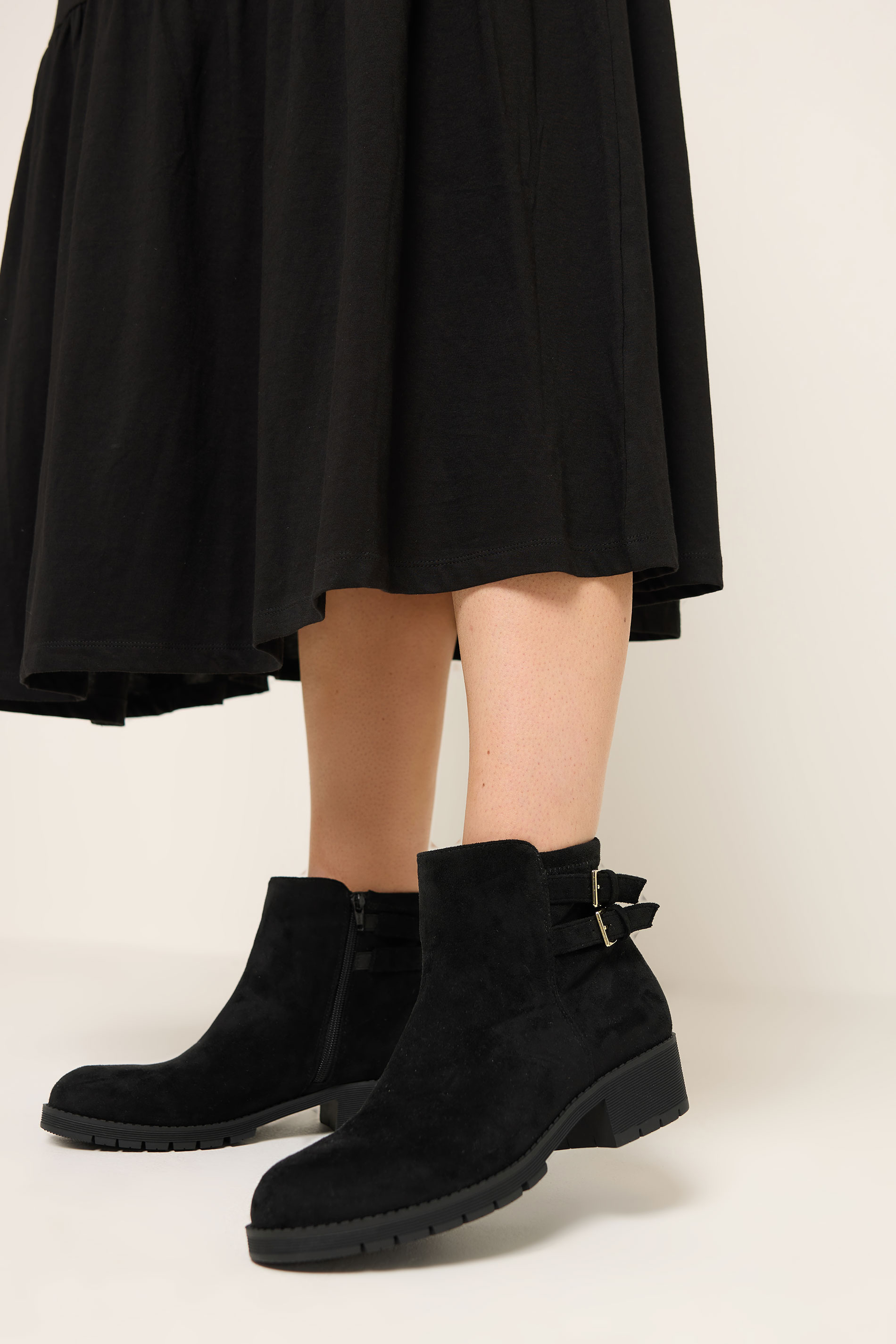 Black Double Buckle Chelsea Boots In Wide E Fit | Yours Clothing 1