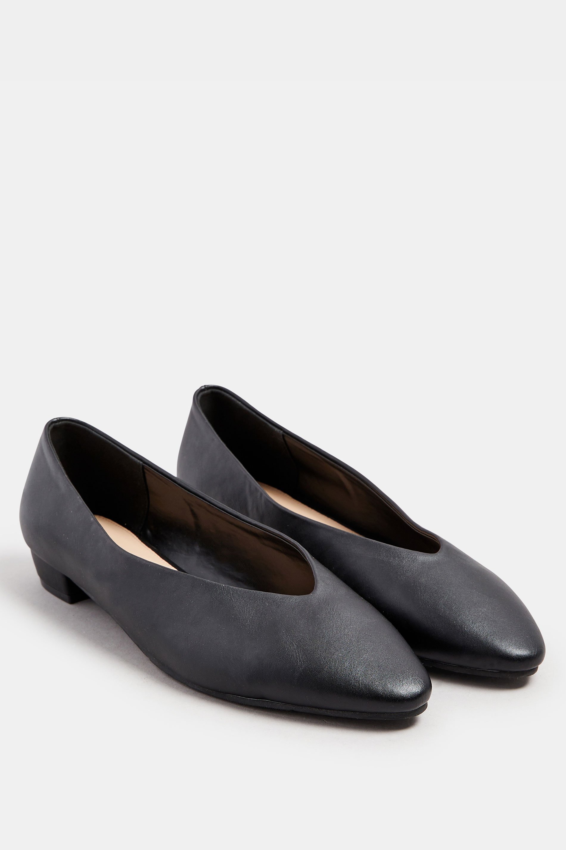 LTS Black Pointed Court Block Heel In Standard Fit | Long Tall Sally 2