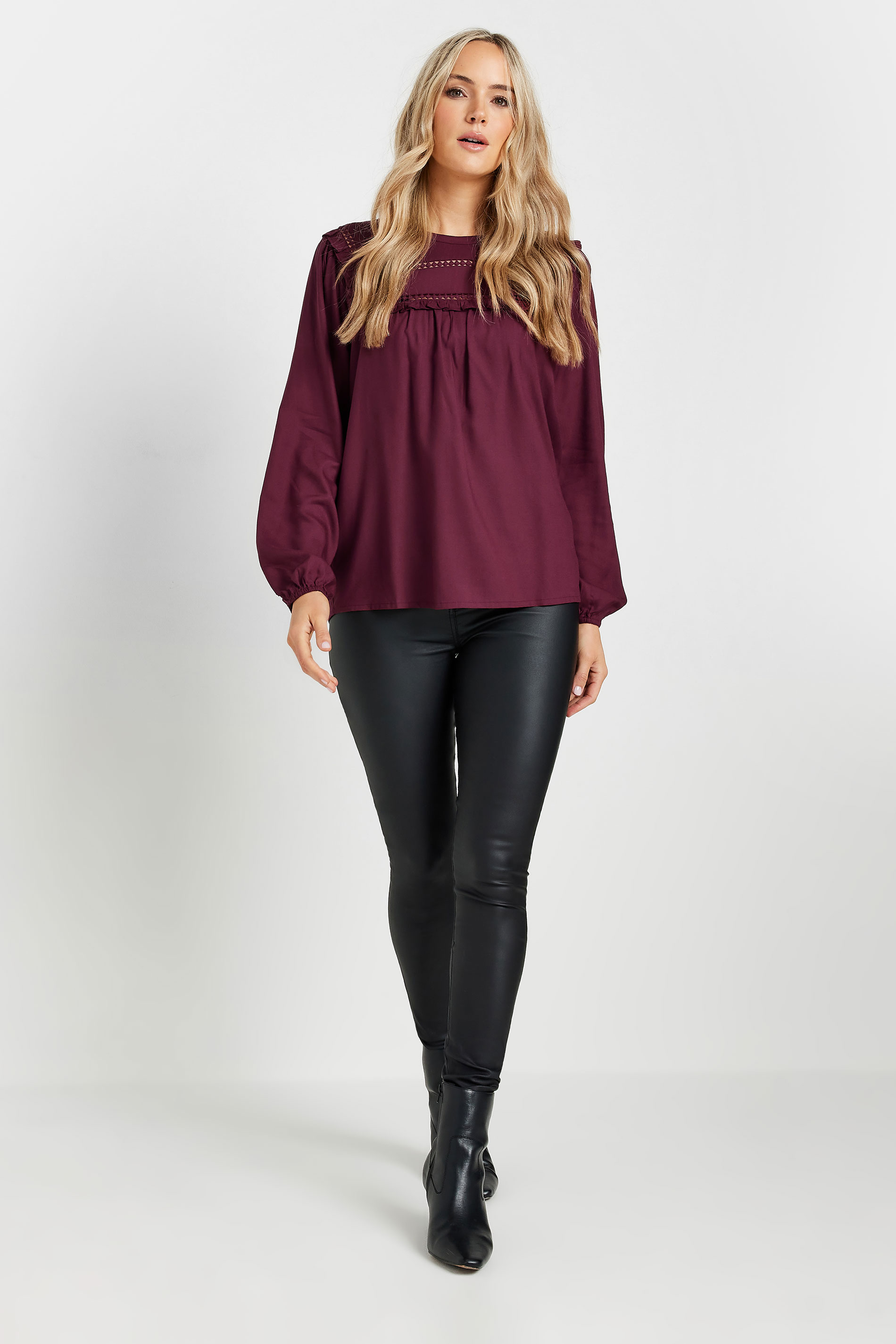 【新品未使用】piping bulky frill blouse Blouse with ruffle detail Lubrenda | M | H42550-1200_M