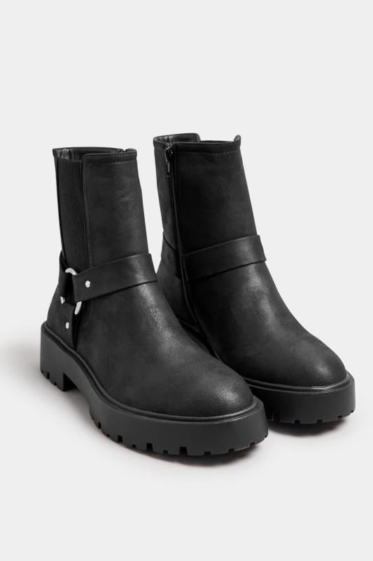 Black Chunky Biker Chelsea Boot In Wide E Fit | Yours Clothing 2