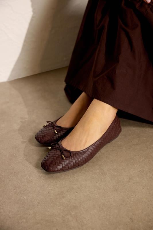 knee length dresses for ladies Comfortable Casual Big Size Women Shoes 34-43 — Obiono main image 1