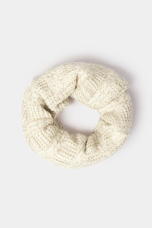 Natural Cream Cable Knit Fur Lined Snood 3