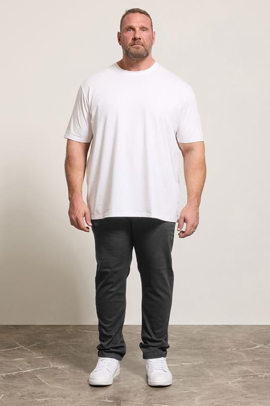 D555 Black Tapered Stretch Jeans | BadRhino 1