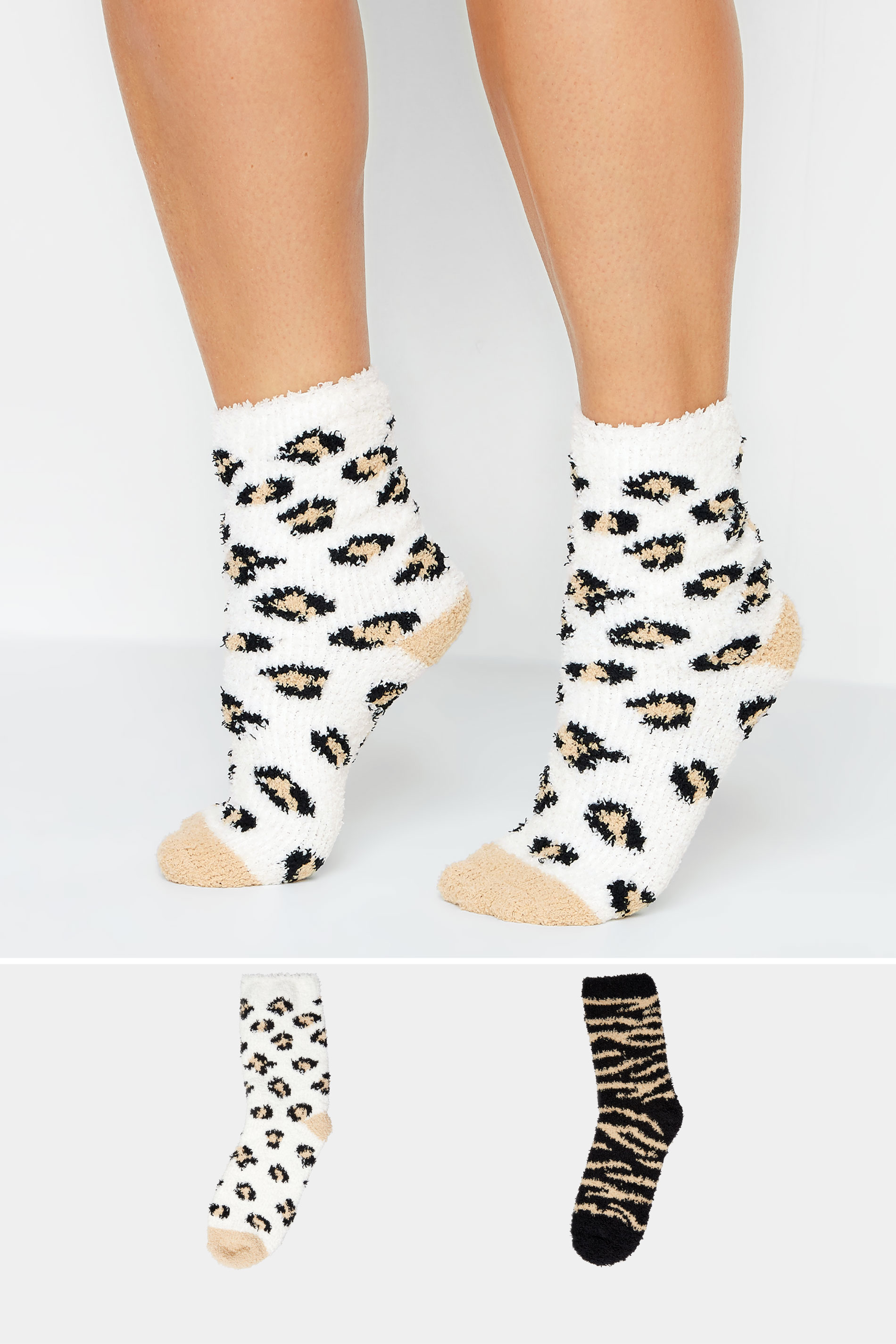 YOURS 2 PACK Black & White Animal Print Cosy Ankle Socks | Yours Clothing 1