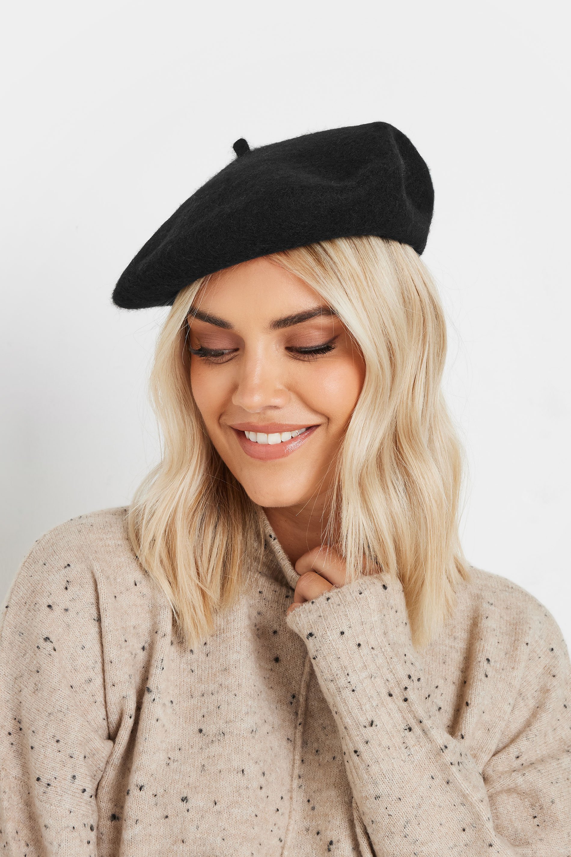 Black Felt Beret | Yours Clothing 1