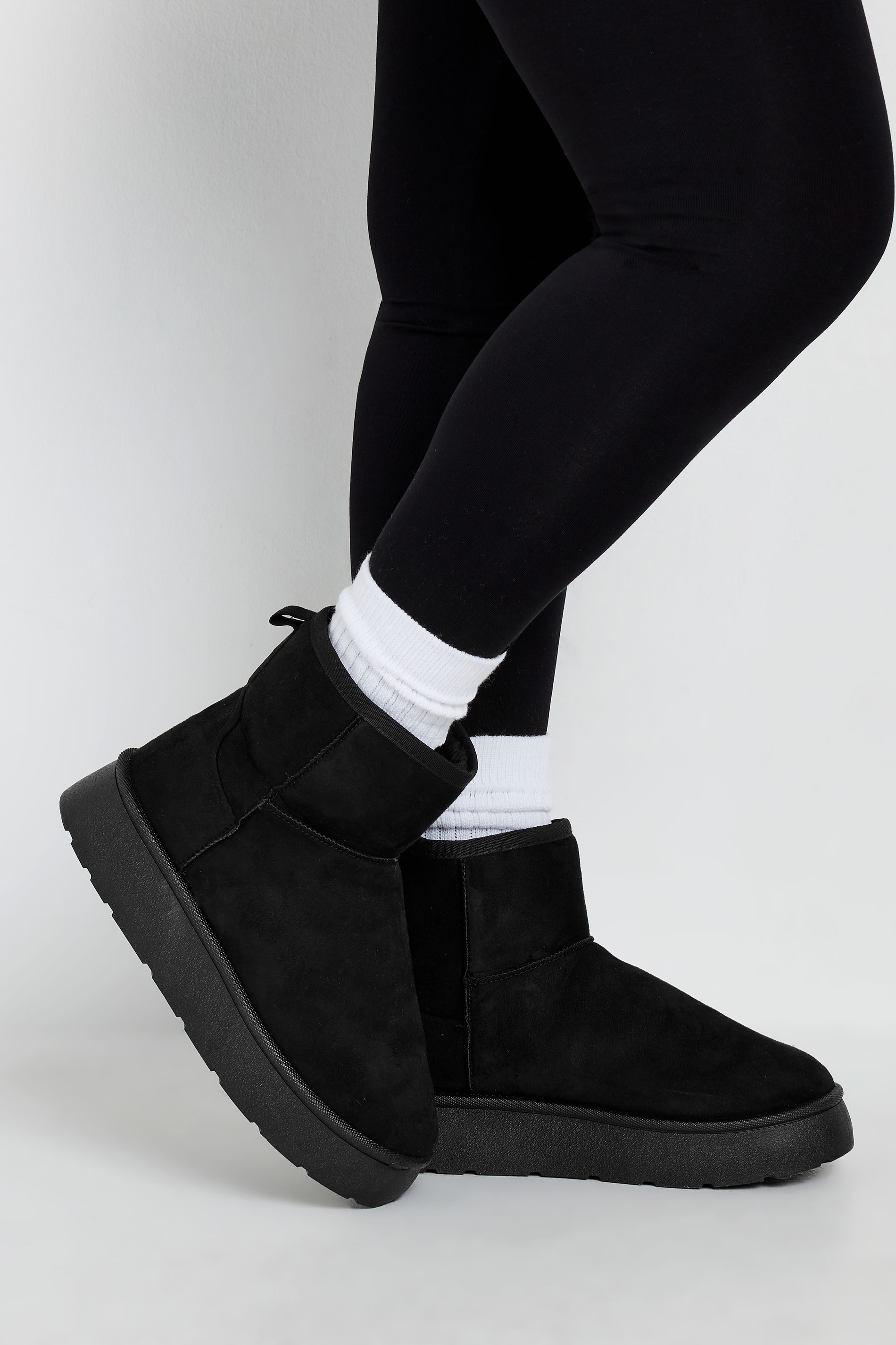 Black Faux Fur Lined Platform Boots In Wide E Fit | Yours Clothing 1