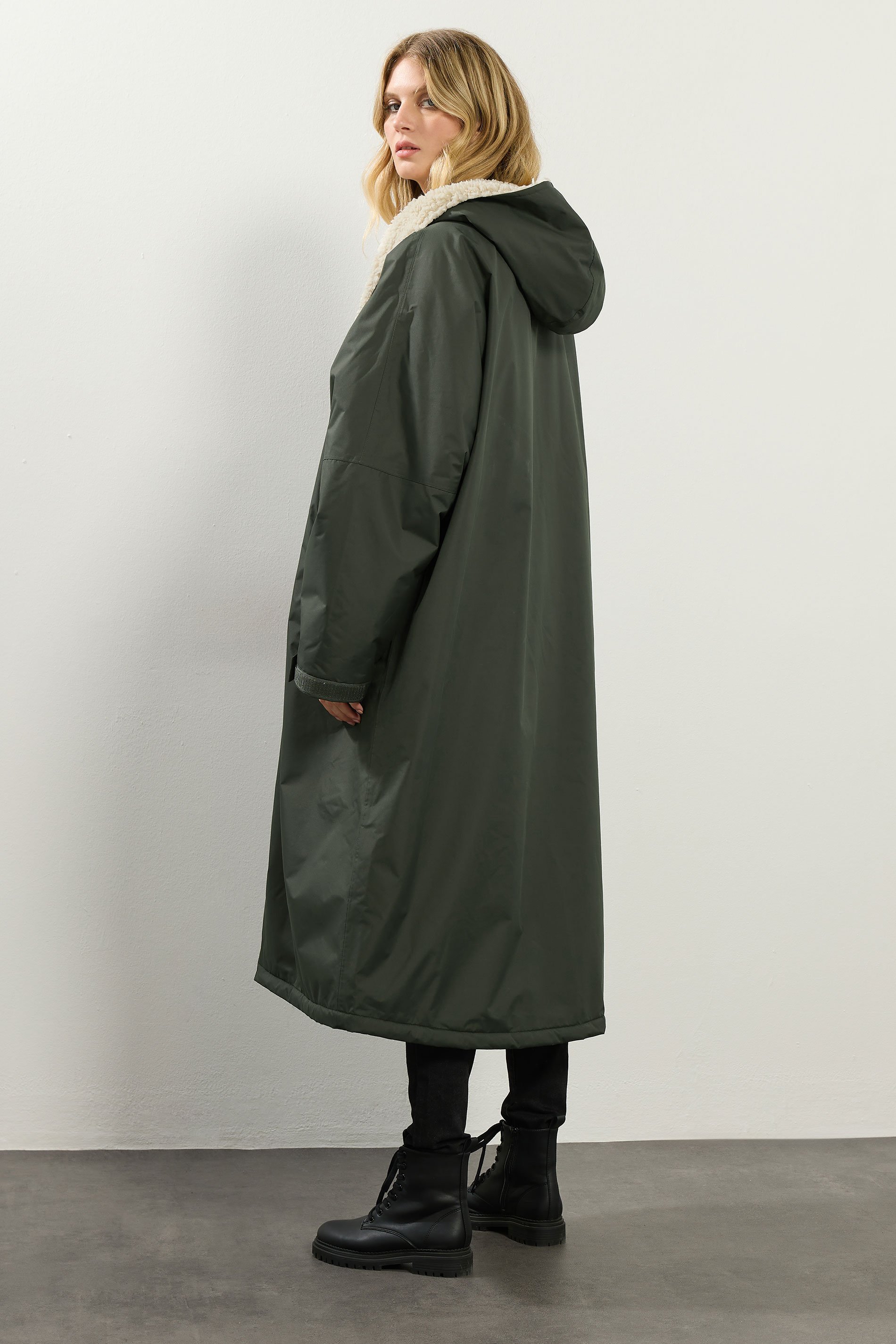 LTS Tall Khaki Green Waterproof Fleece Lined Robe | Long Tall Sally 3