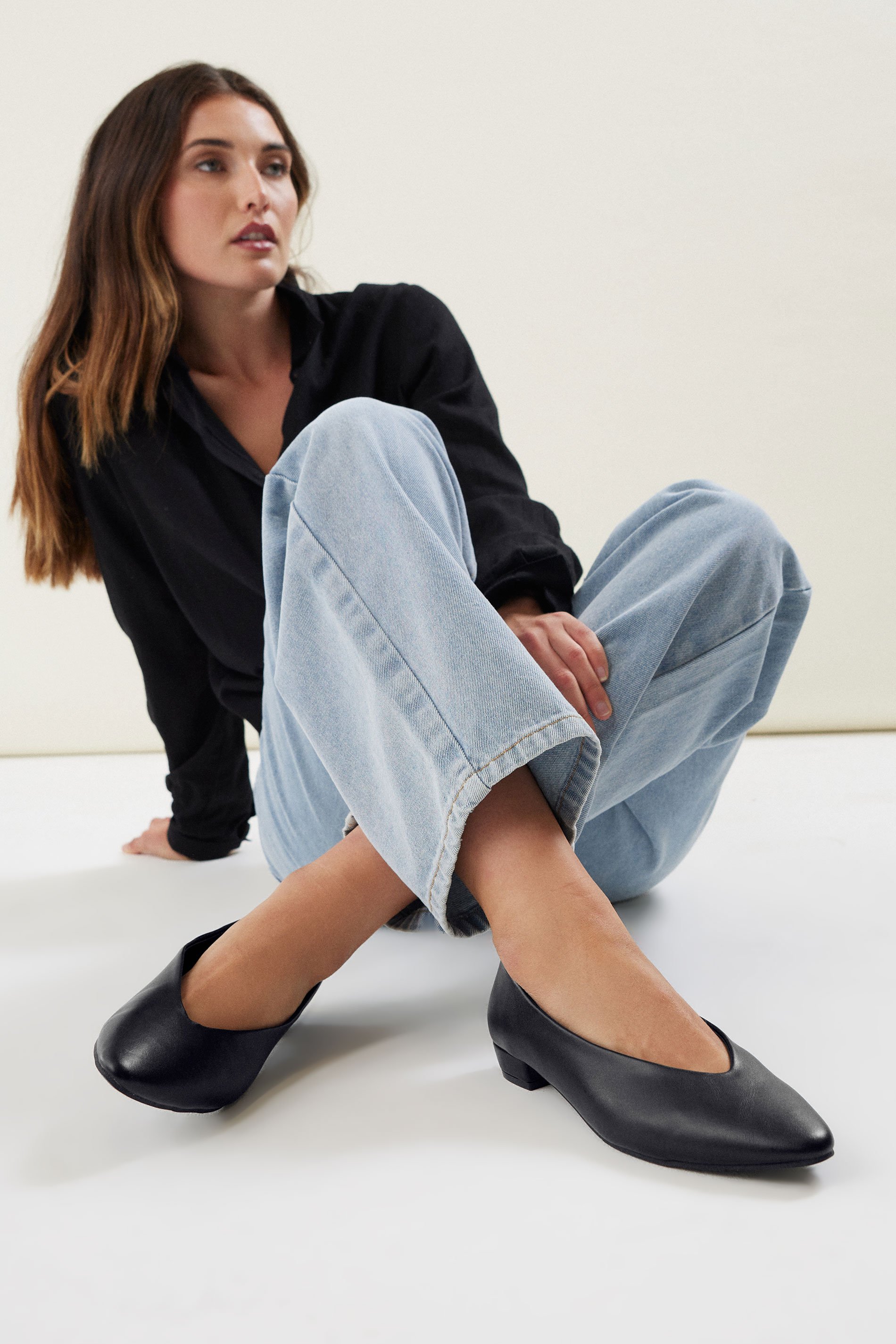 LTS Black Pointed Court Block Heel In Standard Fit | Long Tall Sally 1