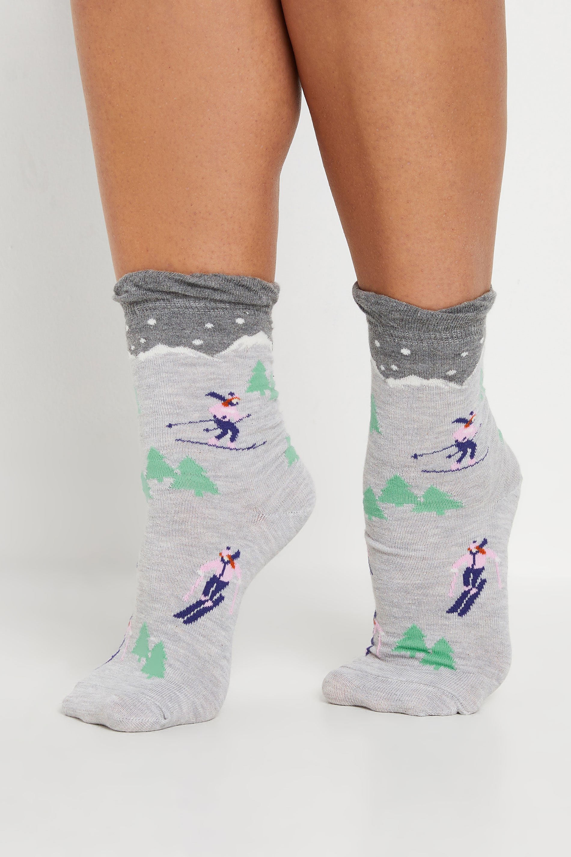 YOURS 4 PACK Plus Size Grey & Black Skier Print Ankle Socks | Yours Clothing  2