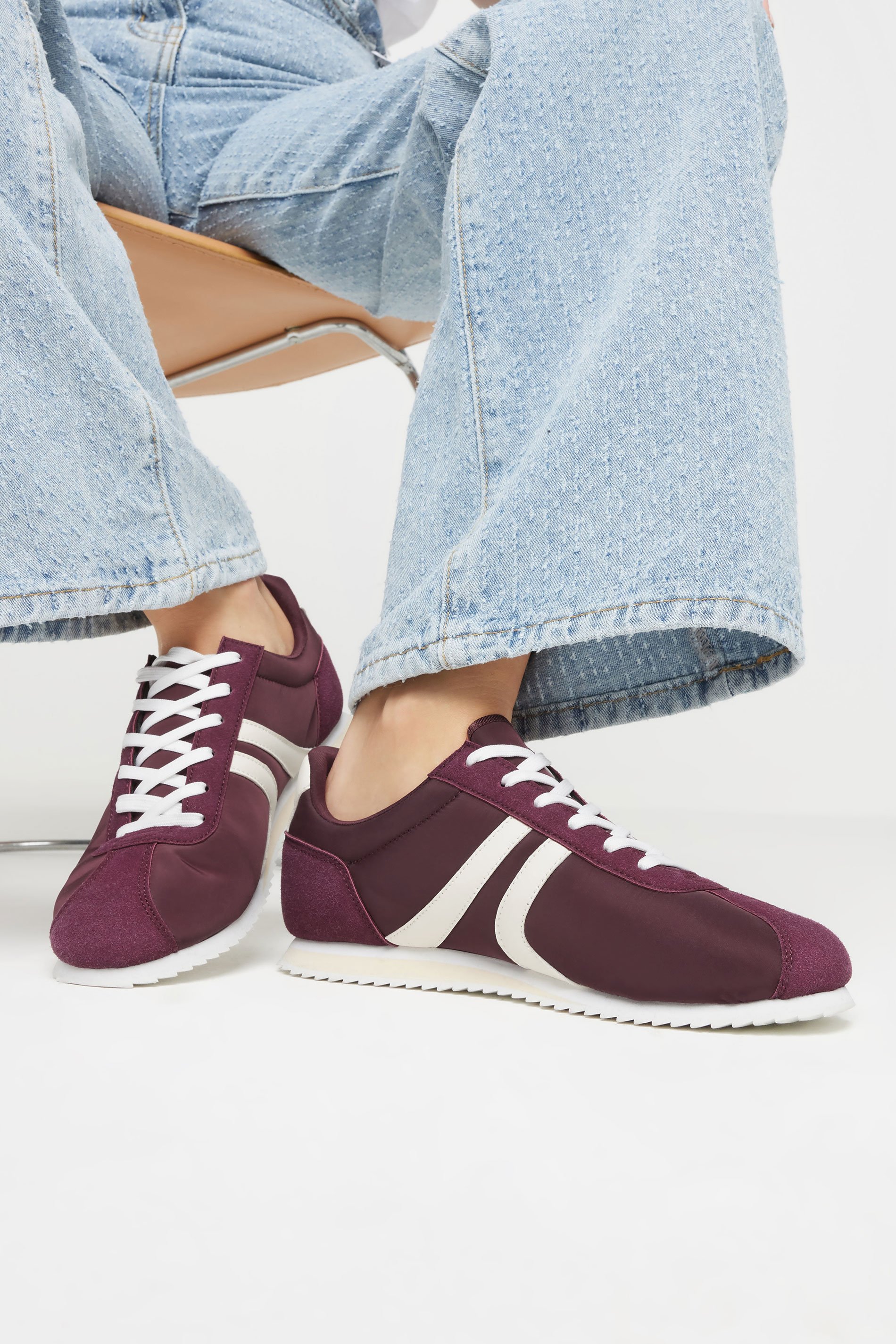 LTS Burgundy Red Runner Contrast Stripe Trainers In Standard Fit | Long Tall Sally 1